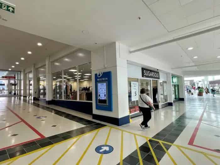 Retail Unit: Primark & Iceland Anchored Shopping Centre