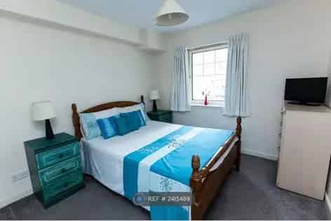 Aberdeen City Centre Flat 2 Double Bedrooms 1 Available