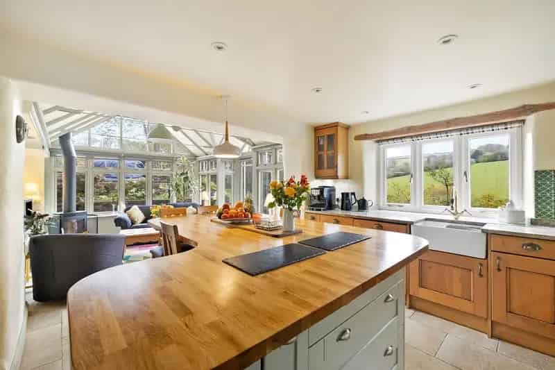 5 Bedroom Country Home with Barn Conversion Consent Near Pelynt
