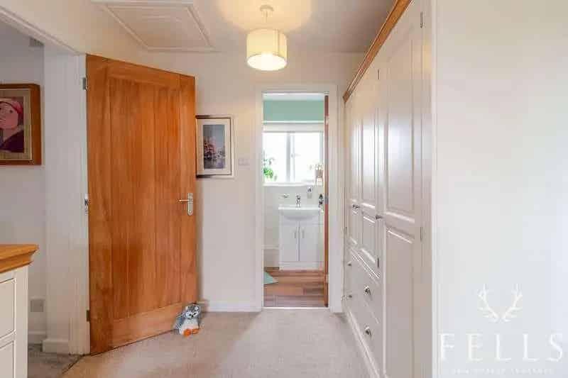 4 Bed Semi-Detached House for Sale