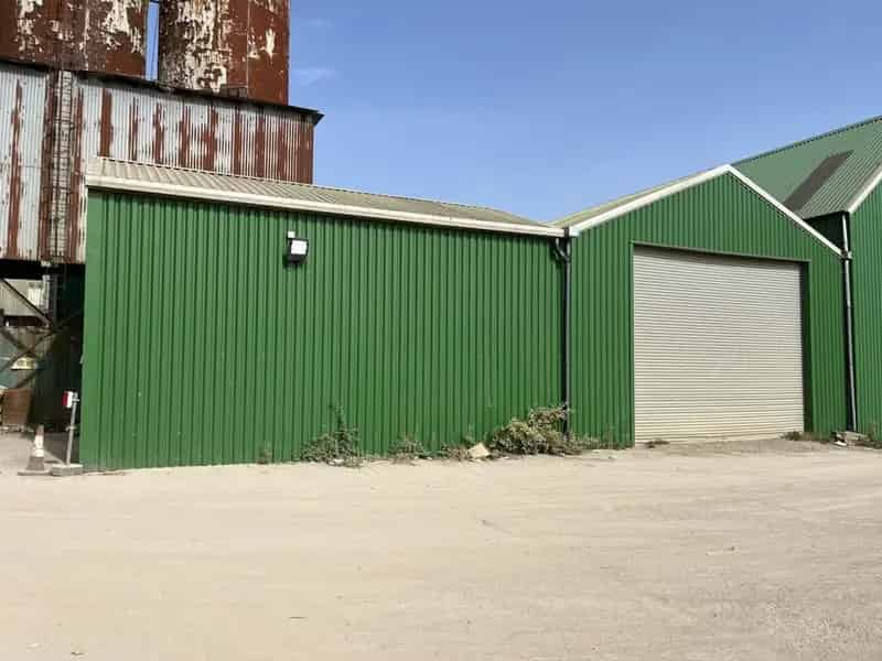 Industrial Storage Unit To Let