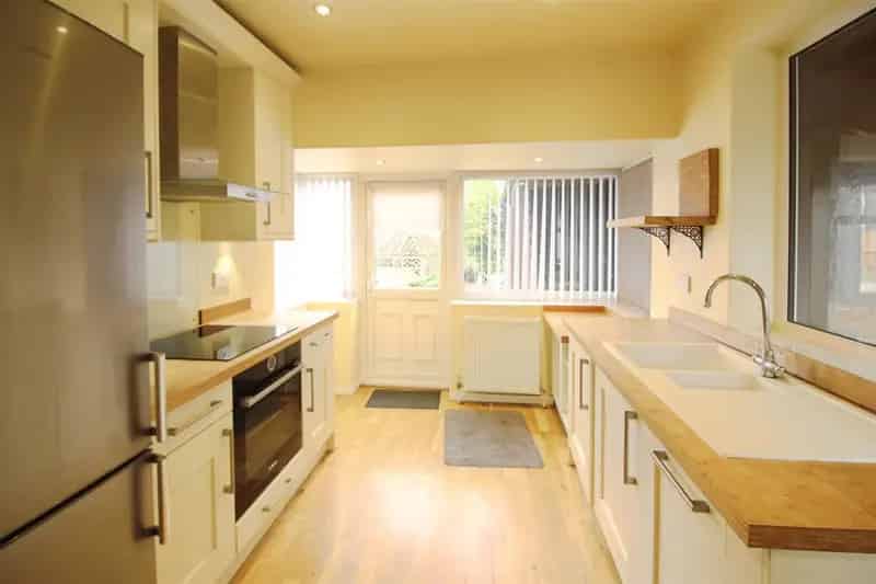 2 Bedroom Semi Detached Bungalow House to Rent
