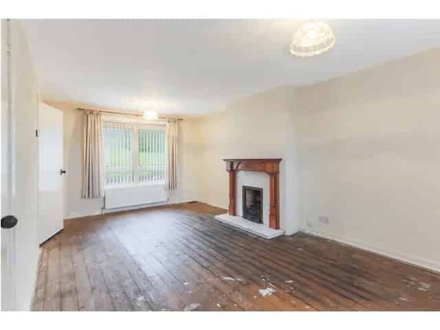 2 Bedroom Semi-Detached Villa For Sale Gourock