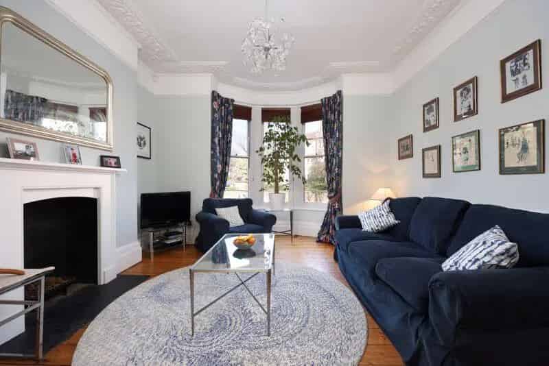 4 Bedroom Victorian Townhouse Near Chandos Road