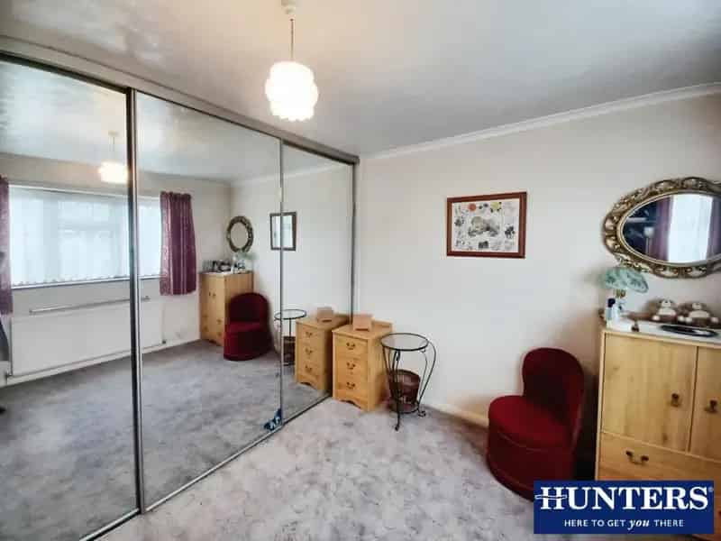 3 Bedroom Semi-Detached House For Sale Chatham