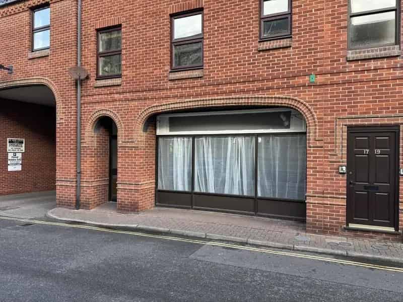 650 sq ft Ground Floor Retail Unit