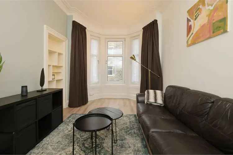 1 Bed Flat - First Floor with 1 Reception Room