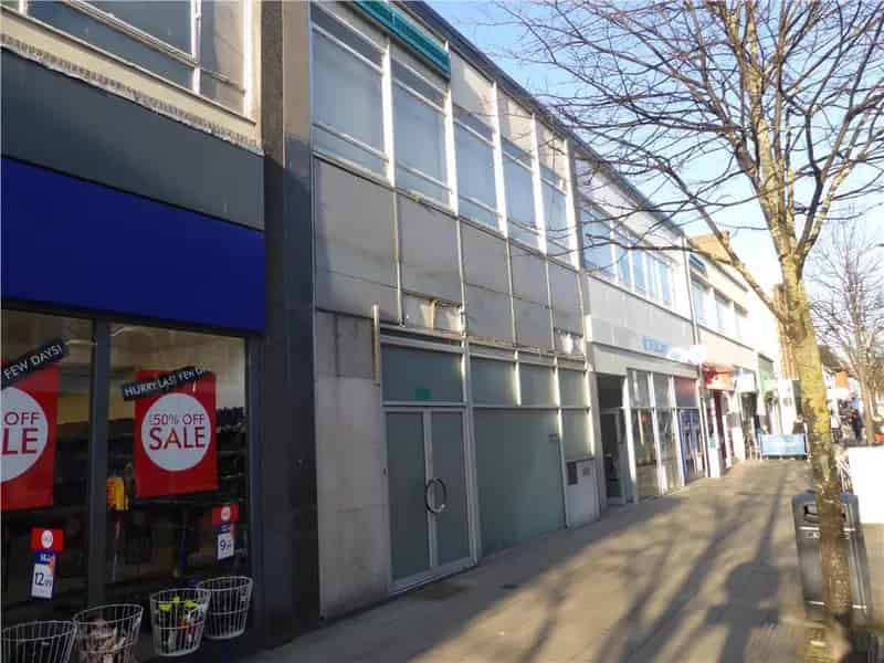 Retail Unit on London Road North