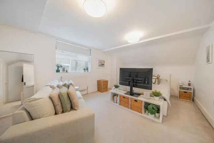 Flat For Sale , London, England