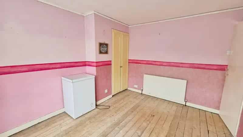 3 Bed Semi-Detached House For Sale