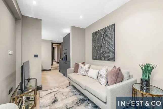 Flat for sale in Ebury Street, London SW1W