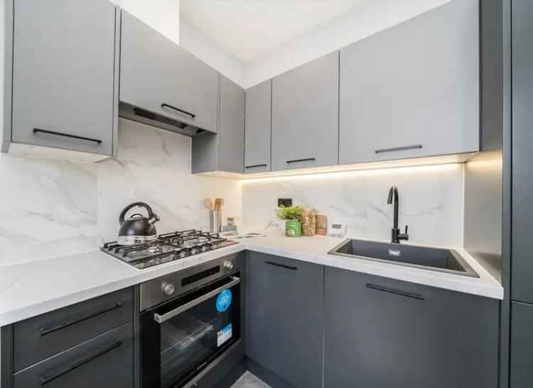 One Bedroom Flat Munster Village Parsons Green Refurbished