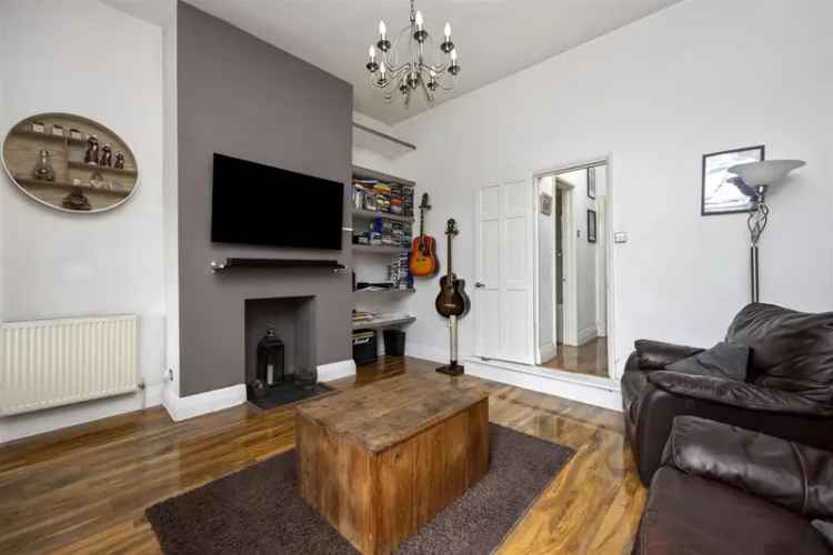 1 bedroom ground floor flat for sale