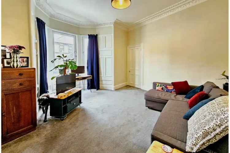 1 Bed Flat Abbeyhill Edinburgh 2 Reception Rooms Modern Kitchen Shared Garden