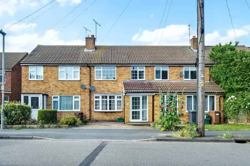 3 Bedroom Terraced House for Sale - Requiring Modernisation