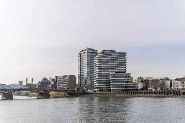 Luxury Apartment in Millbank London SW1P with River Views