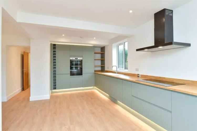 5 Bedroom Semi Detached House For Sale