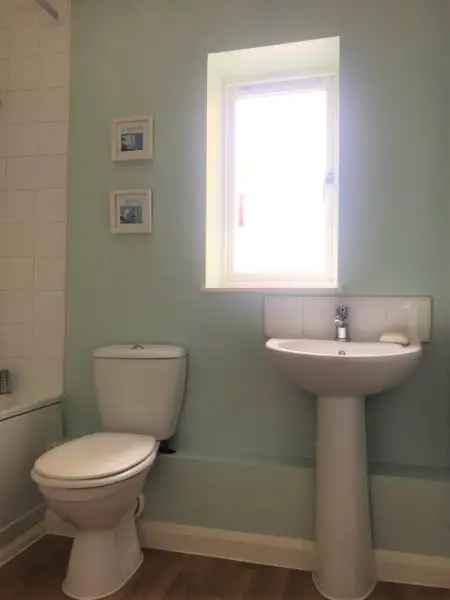 Flat For Rent in Tonbridge and Malling, England