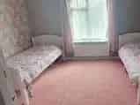 Spacious Purfleet Maisonette Near Schools and Amenities