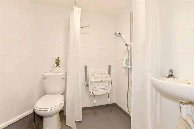 4 Bed Grade II Listed House Canterbury City Centre