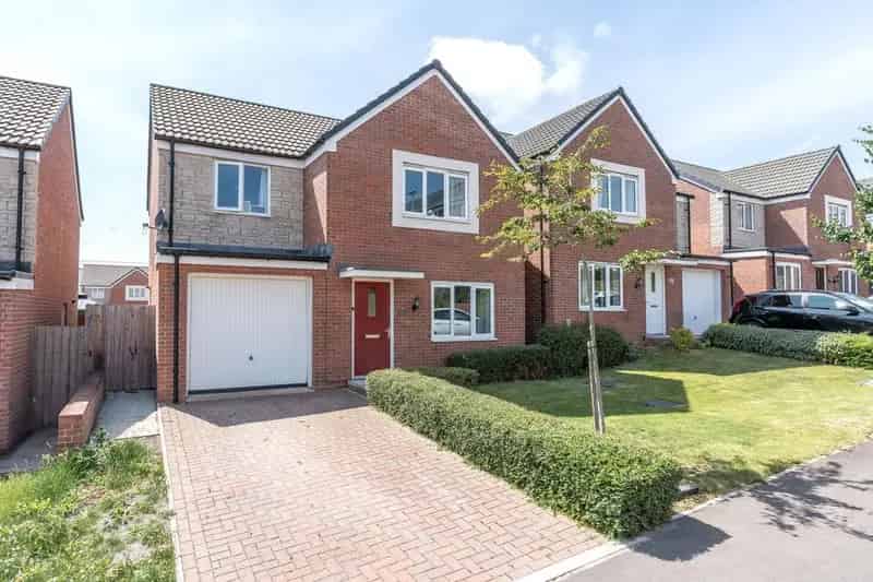 4 Bedroom Detached House for Sale in BS5