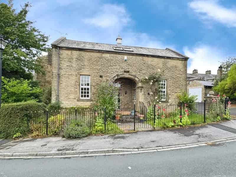 2 Bedroom House For Sale Near Skipton High Street