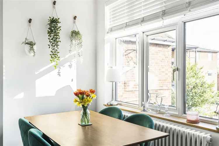 2 Bedroom Maisonette House to Rent