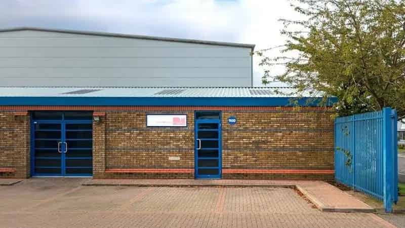 Industrial Unit For Lease Slough Trading Estate