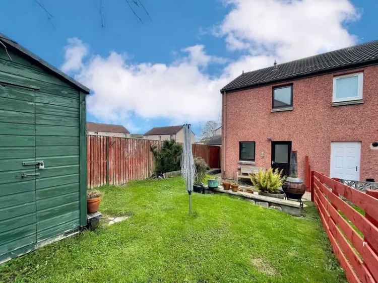 2 bedroom semi-detached house for sale