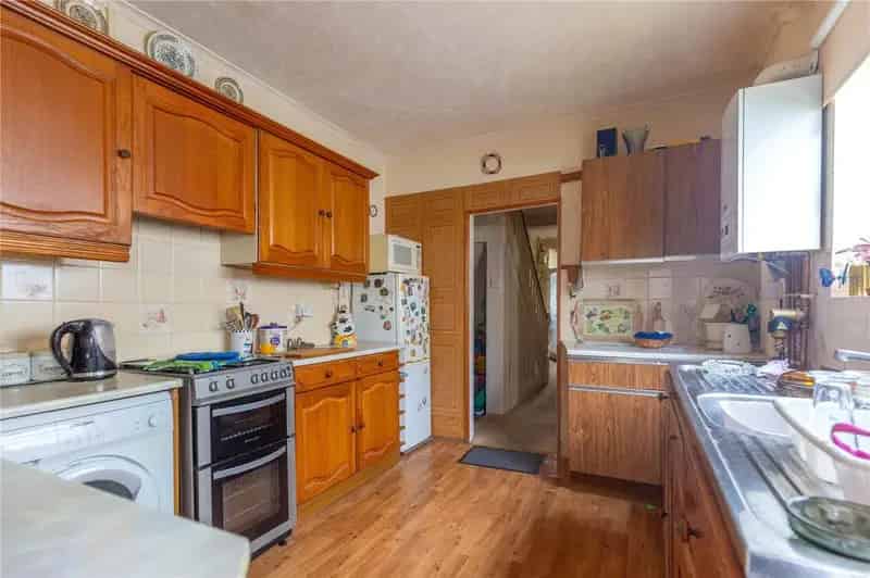 4 Bedroom Teraced House for Sale Near Gloucester Road