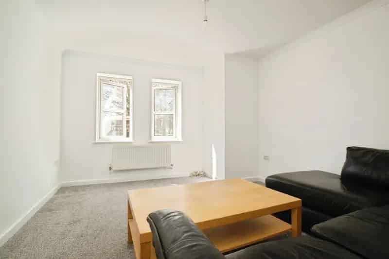 2 Bedroom Ground Floor Flat Grangetown Cardiff