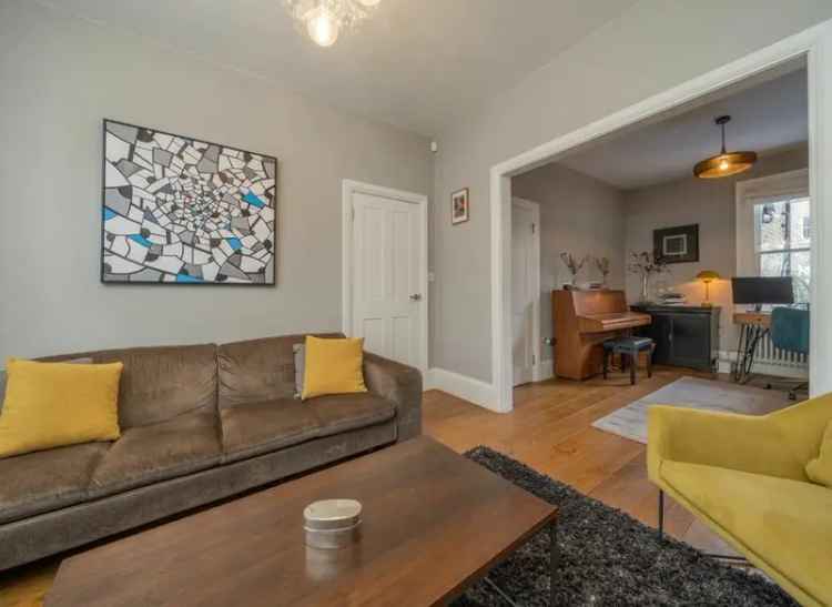 5 Bedroom House in Brackenbury Village Near Ravenscourt Park