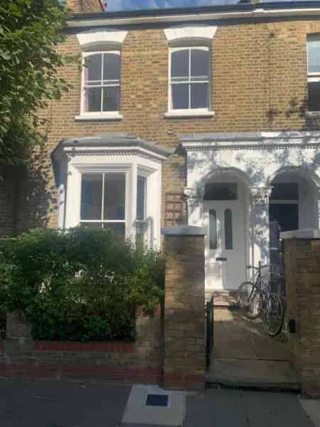 Four Bedroom Victorian House on Quiet Square