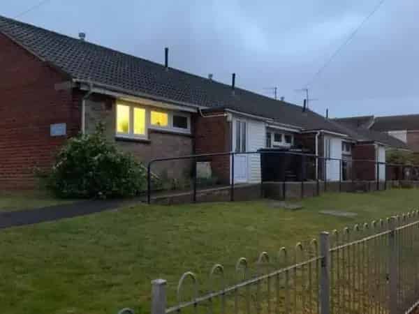 Over 55s & Disabled Accessible Home with Garden - Pet Friendly
