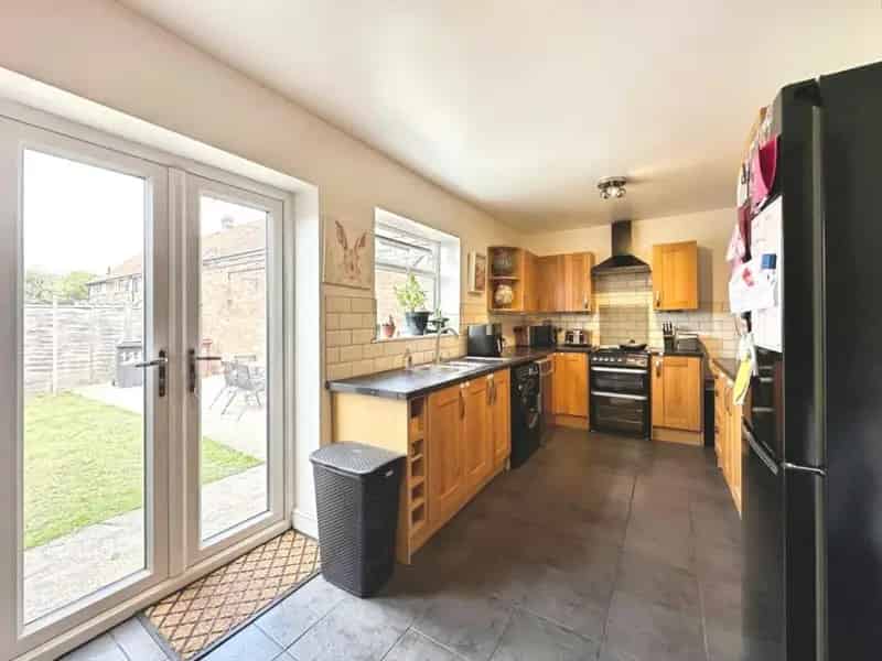 2 Bed Semi-Detached House For Sale