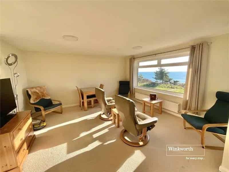 2 Bed Flat for Sale Highcliffe Sea Views