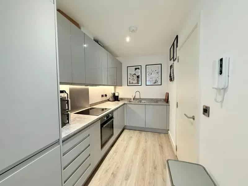 1 Bedroom Apartment for Sale