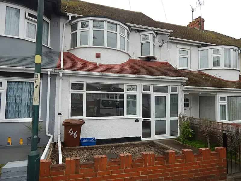 House For Sale , Blenheim Avenue, Chatham, England