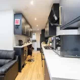5 Bedroom Student House Near University of Birmingham