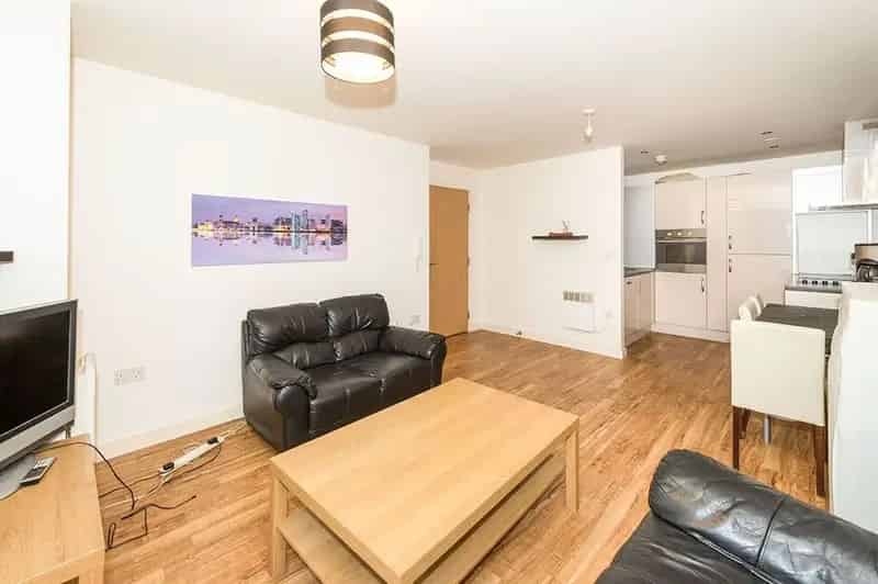 2 Bedroom Flat to Rent Liverpool L8 Baltic Triangle Furnished Apartment