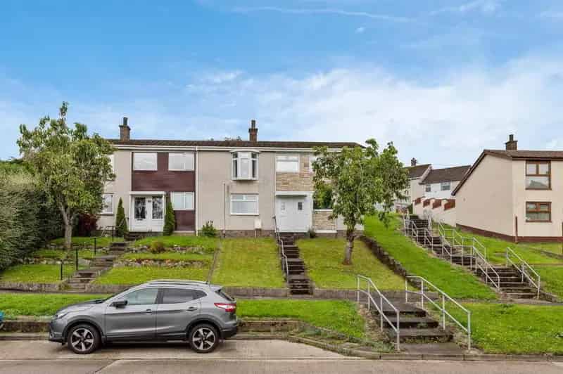 Modern 3-Bed Terrace House Dundonald