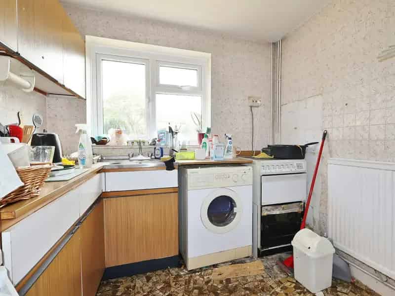 Three Bedroom Semi Detached House Swinburne Avenue Family Home