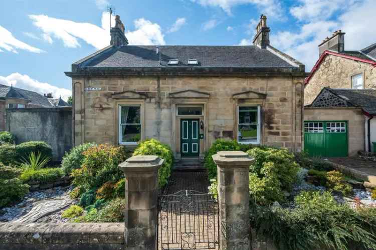 Spacious Victorian Villa with Annex Stirling