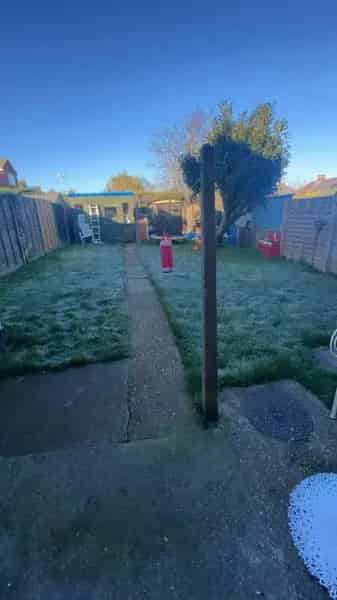 3 Bed Semi Detached House Halstead Close To Schools And Shops