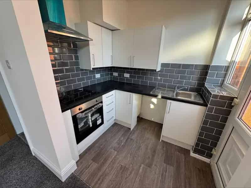 3 Bedroom Terraced House for Rent