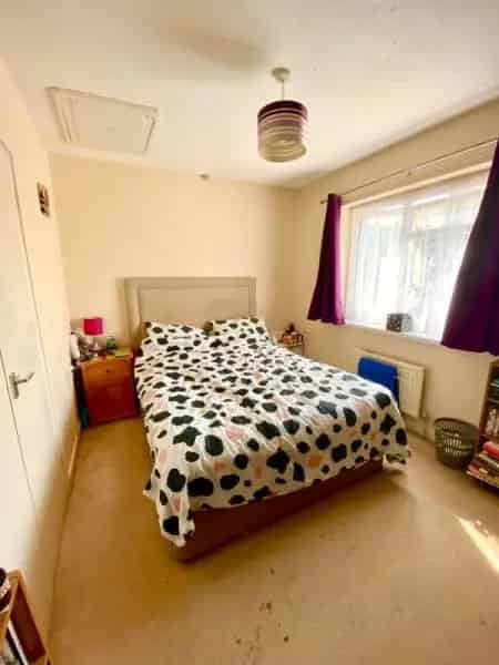 Large Kitchen Diner House with Built in Wardrobes