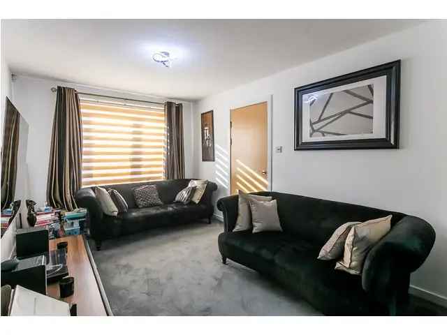 3 Bedroom Terrance House for Sale in Fettes Edinburgh