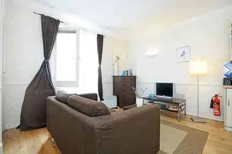Bright Double Studio Flat near Lancaster Gate Paddington