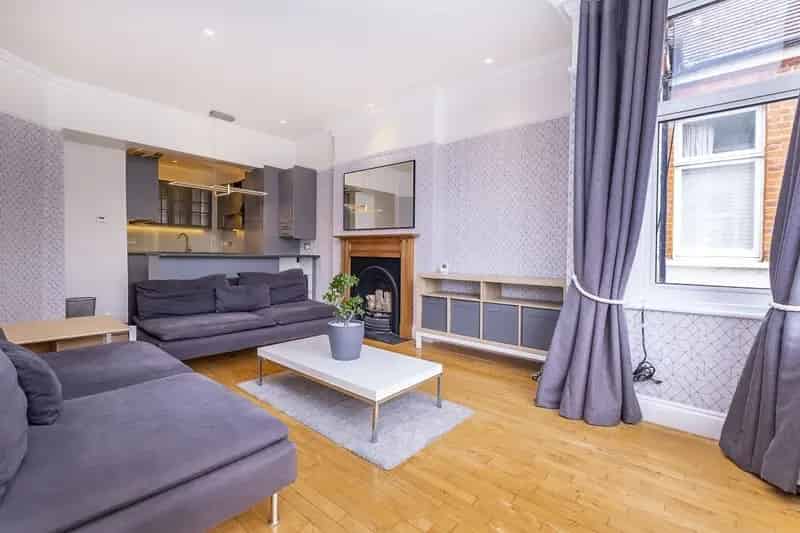 3 bedroom flat to rent