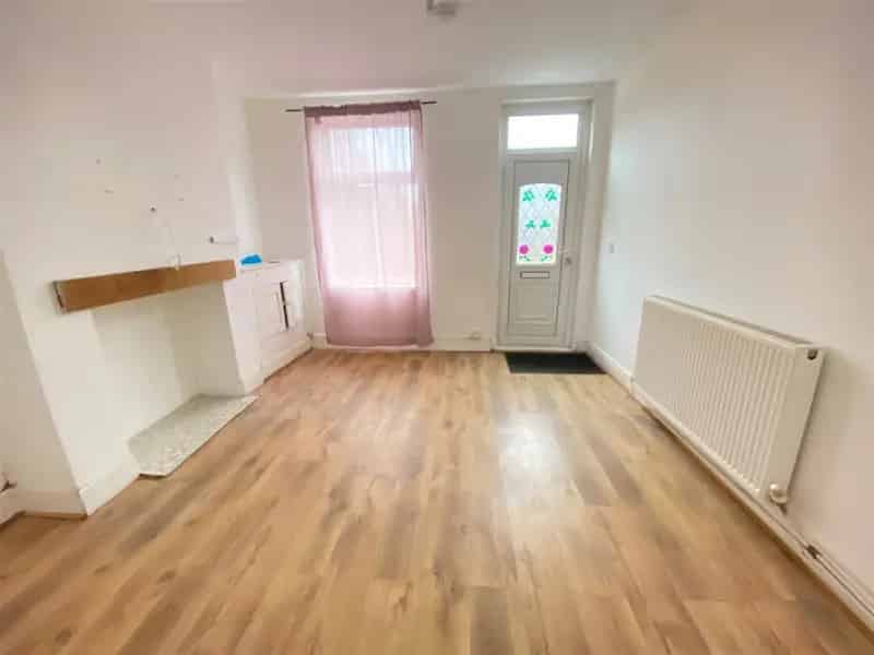 2 Bedroom House to Let in Whittington Moor